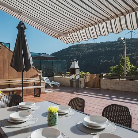 Vivienda Dos Domingos En A Costa Da Morte *